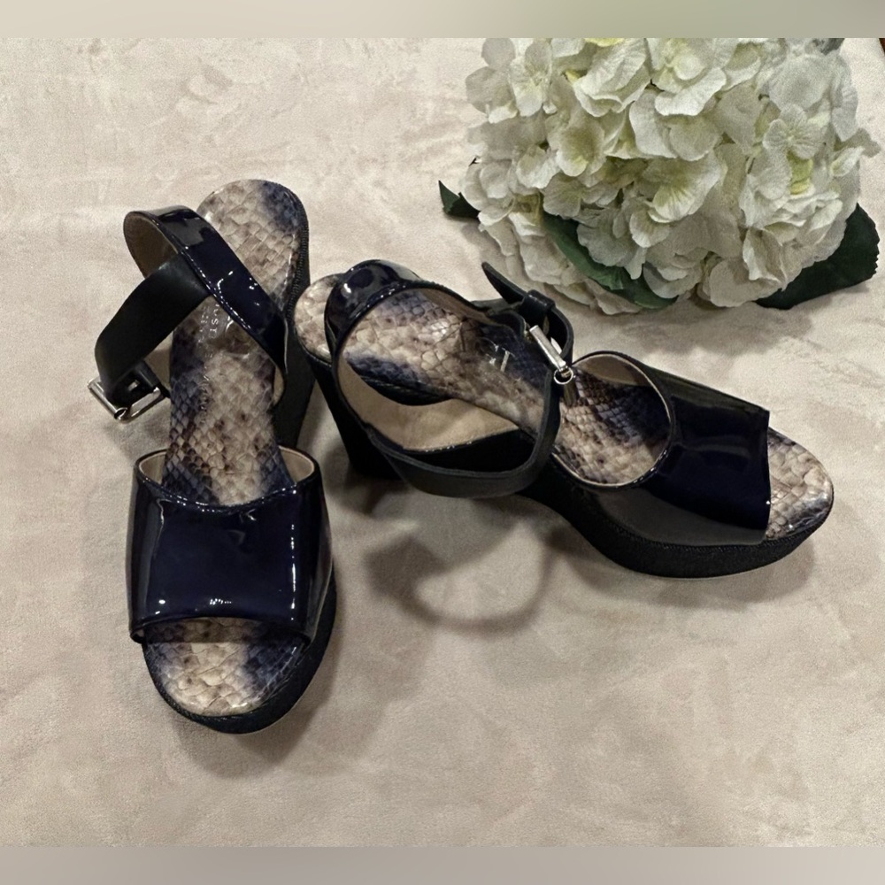 AGL Attilio Giusti Leombruni Blue Patent Leather, Denim Wedge Sandal, Size 38.5